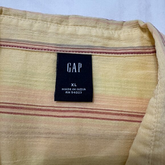 GAP Women's Button Down Shirt, Size XL - Picture 5 of 11